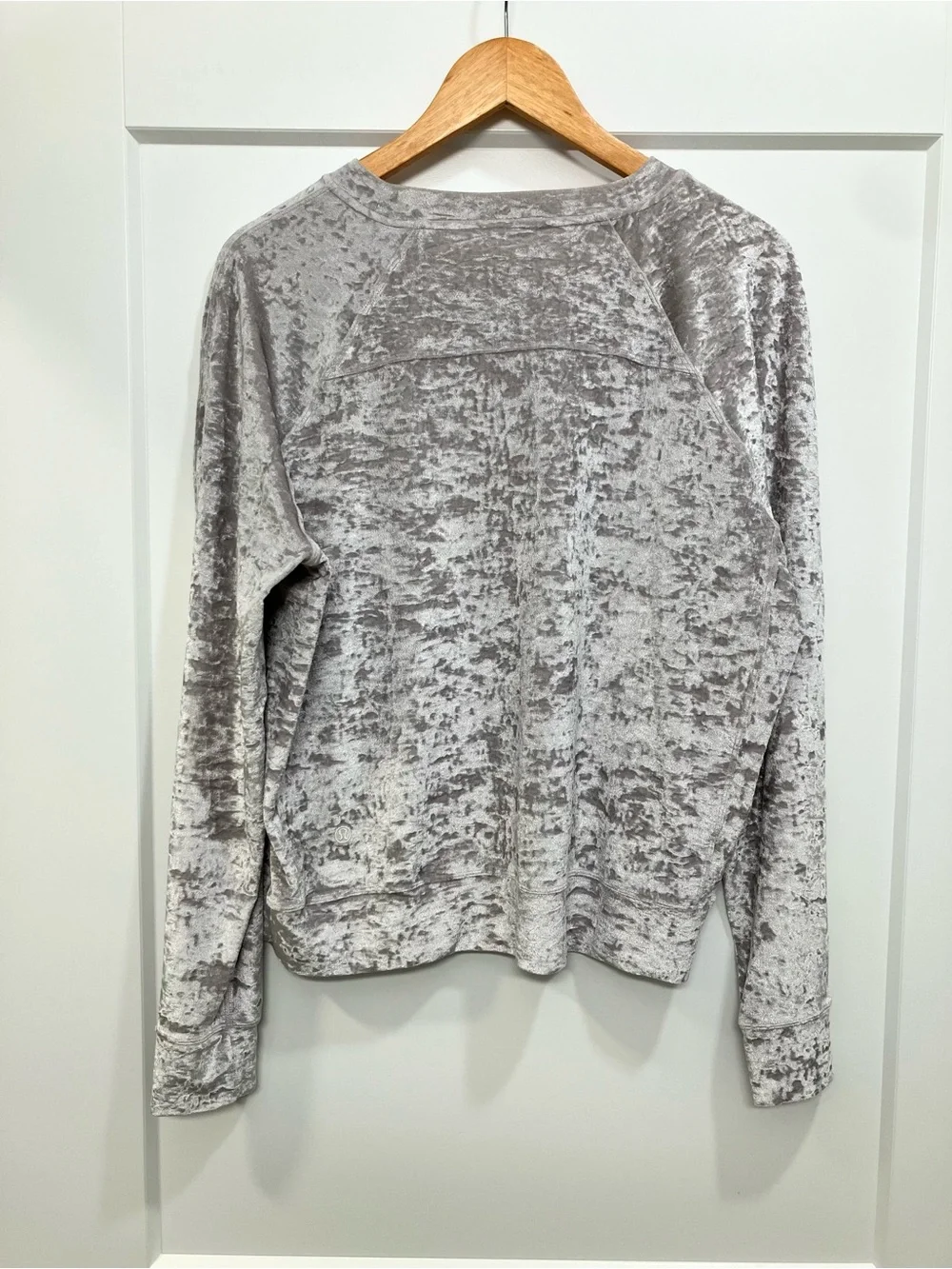 Lululemon Warm Down Crew Crushed Velvet Chrome *Sz 8* Special Edition Silver